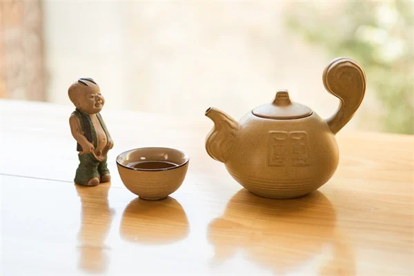 低予算コールドフレーム自作術 廃材で簡単に作る方法